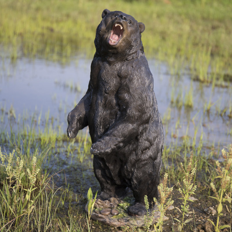 Statue d'ours debout grognant