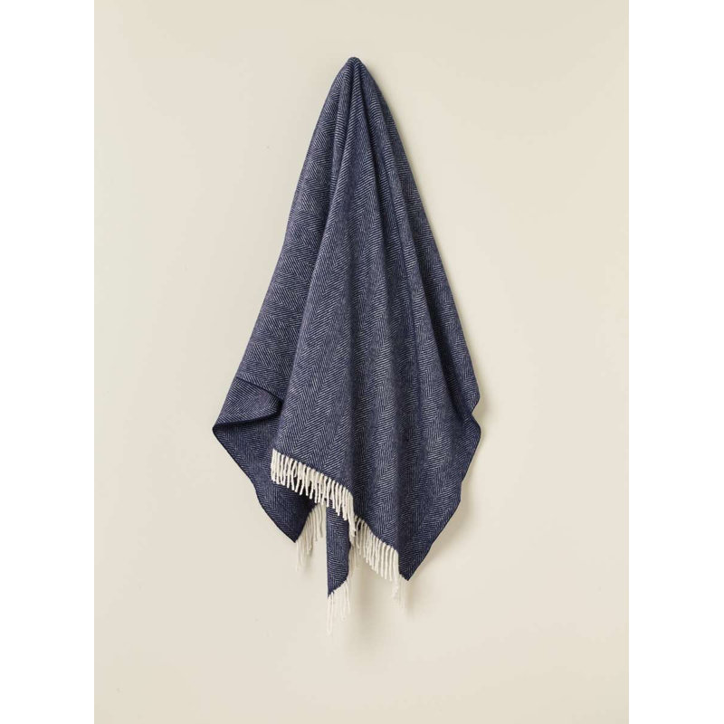 Jeté tissé en laine d'agneau Merino, Chevron bleu marine