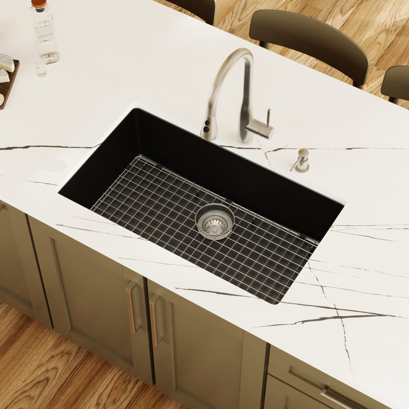 Ensemble d'évier de cuisine à simple cuve encastrable 32 1/4 po x 19 1/4 po Karran Quartz, Noir