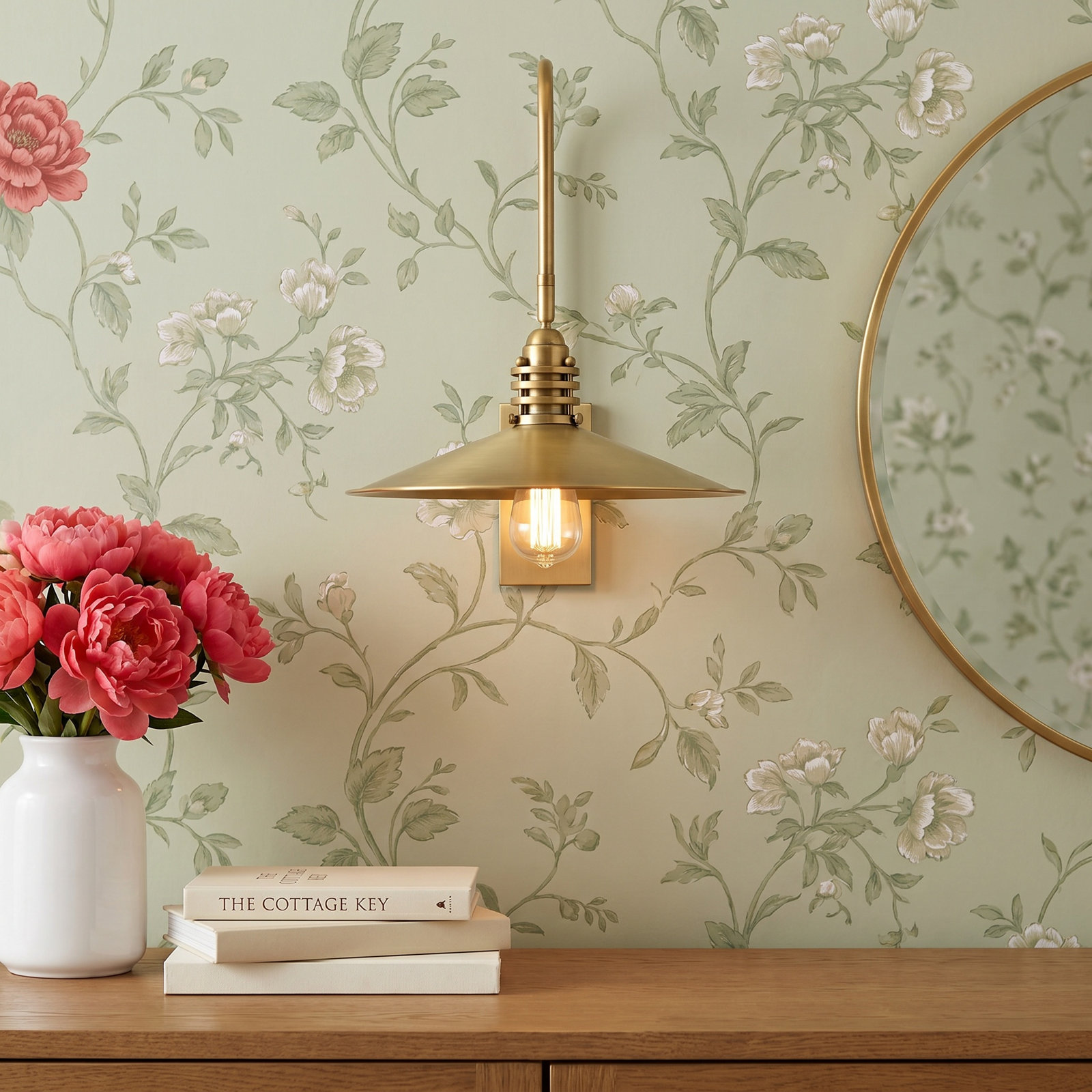 Steel Armed Sconce, Warm Brass
