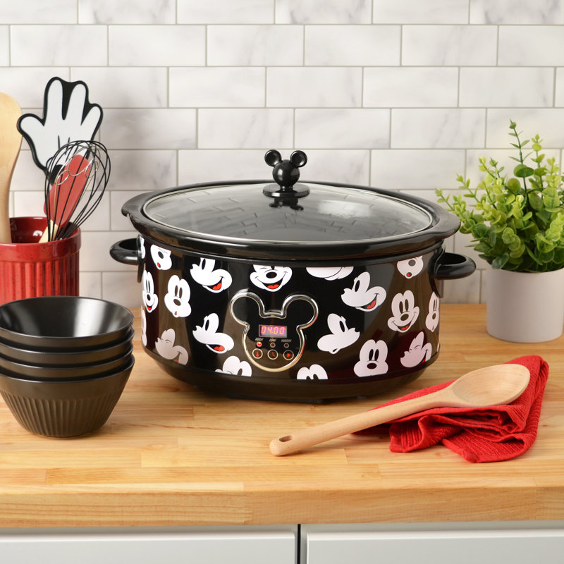 Mickey Mouse 7-qt. Slow Cooker