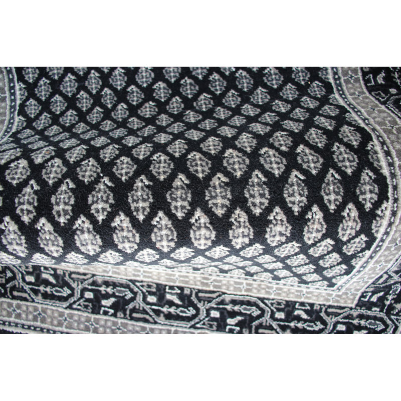Oriental Area Rug, Runner 2'7" x 9'8"