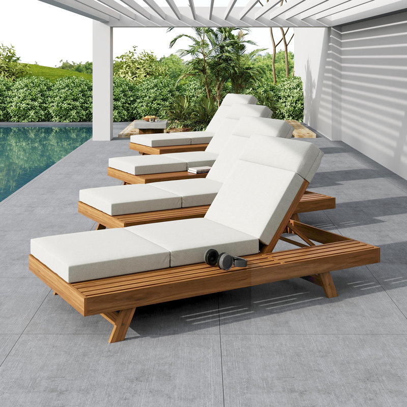 Chaises longues en bois avec coussin moelleux, Crème