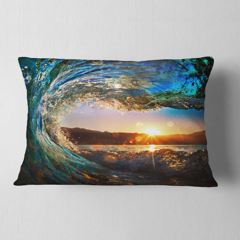 Coussin lombaire en mer de mer avec vagues colorées mer