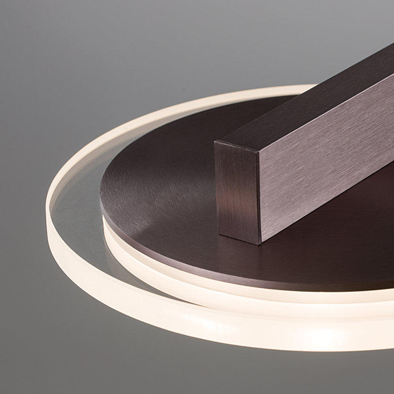 Luminaire suspendu linéaire à 4 lumières Eddyson
