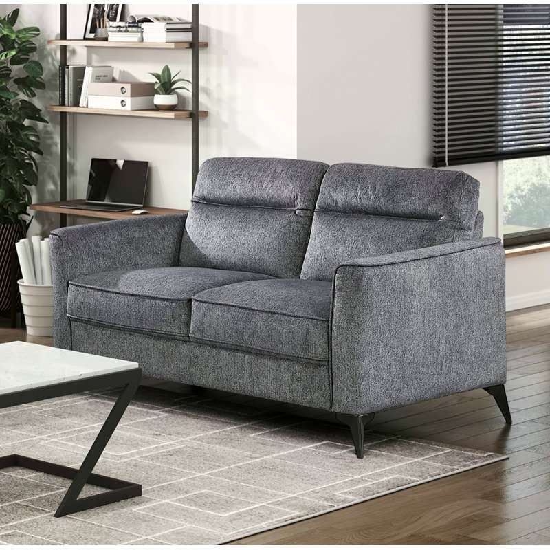 Causeuse de salon moderne avec revêtement en microfibre foncé, rembourrage confortable et pieds en métal pour un décor contemporain