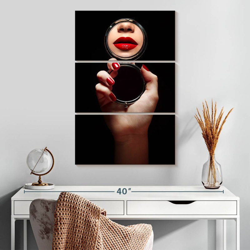 Shuttleworth Mirrored Lips, 32" H x 20" W