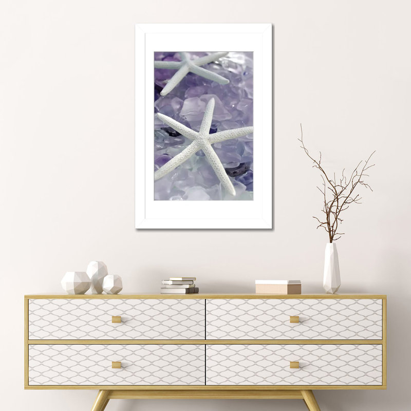 "Verre de mer 1 - mauve" par Alan Blaustein, H 24 po x l 16 po, Cadre d'angle ouvert noir