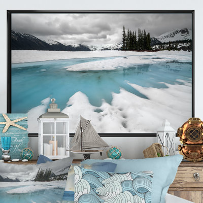 Photo de lac d'hiver