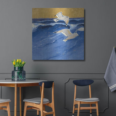 Highland Dunes «Seagulls with Gold Sky 3» par Shirley Novak, art mural en métal