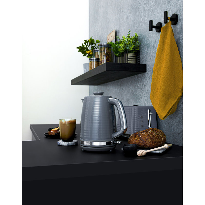 Tower Saturn Kettle with Quick Boil, 1.7L, 3000W with Chrome Accents, Grey