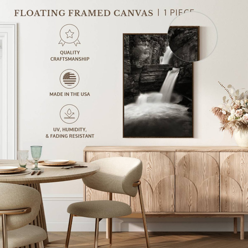 Saint Mary's Falls, 29 po x 43 po, Cadre flottant noyer