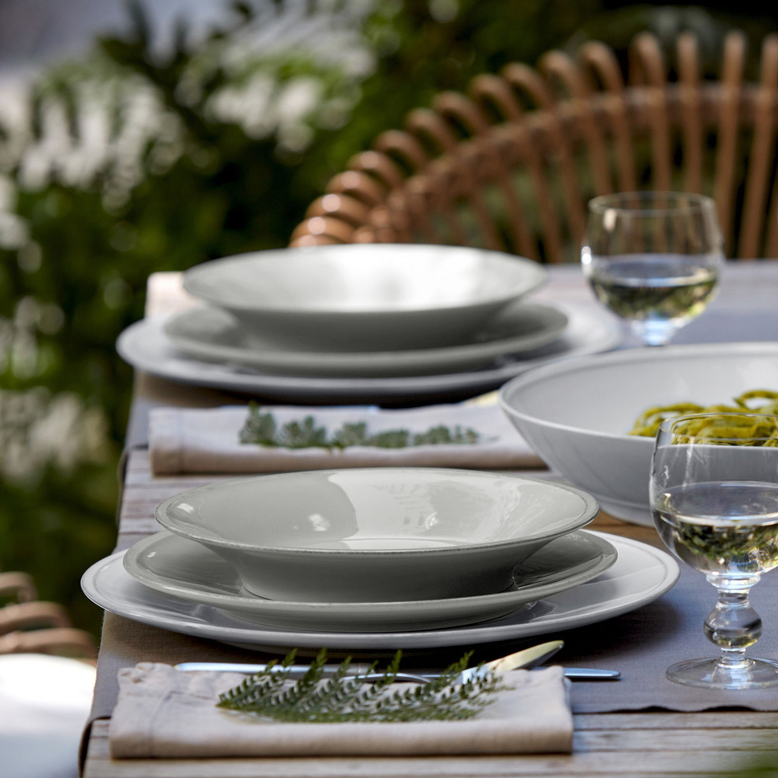 Friso 11" Dinner Plate, Gray