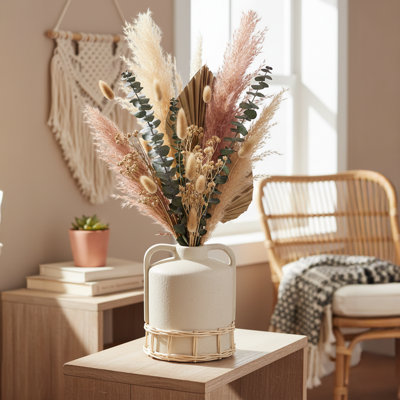 Vase en rotin naturel