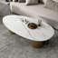 Table basse simple et irrégulière-103404977-103404978