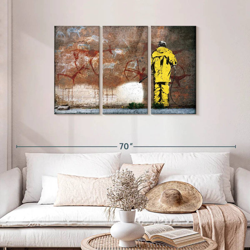 Leisha Street Cleaner, 28" H x 45" W