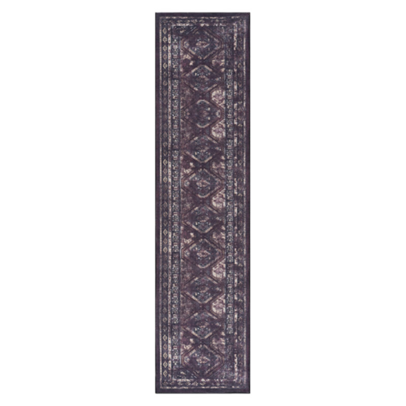 Tapis de couloir noir et bourgogne 2 pi 6 po x 10 pi Easy-Clean