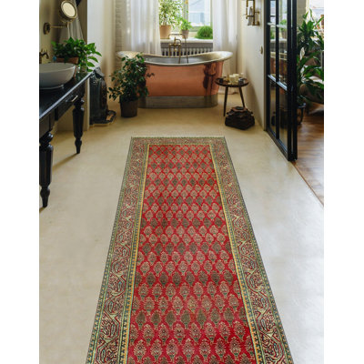 Khylar Distressed Balym Red Runner