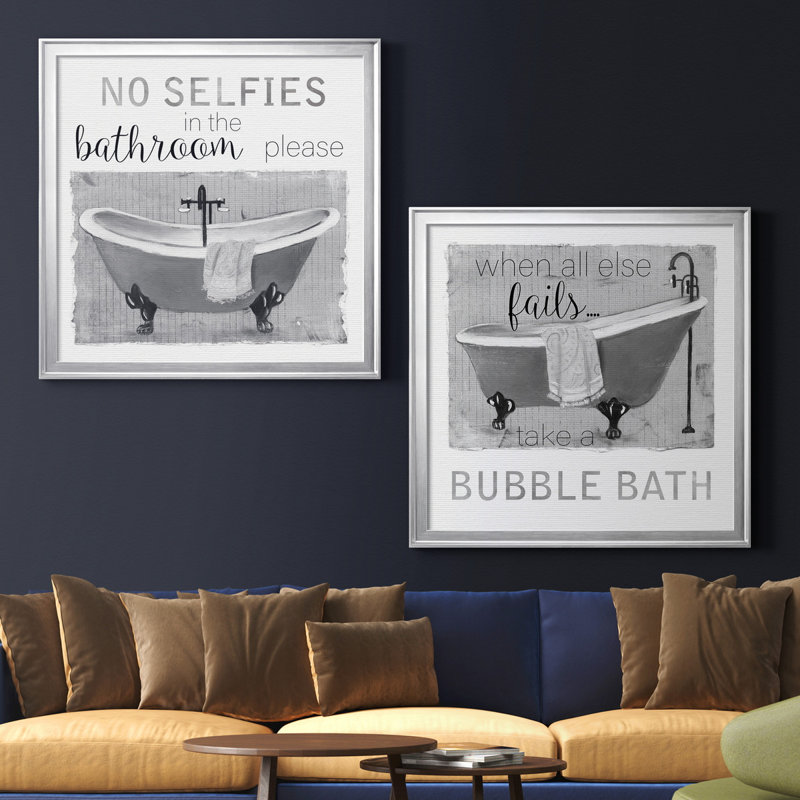 Neutral Selfies Bath - ensemble de 2 reproductions d'impressions, Pas de tapis, Toile encadrée argentée