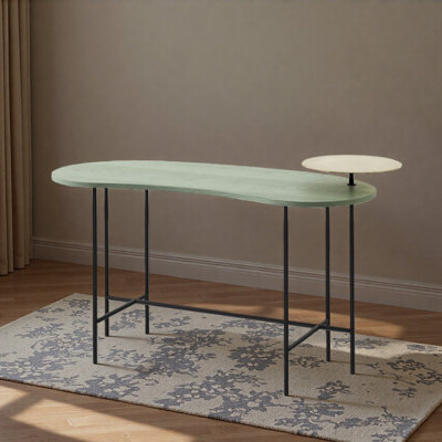 Bureau d'écriture simple et créatif