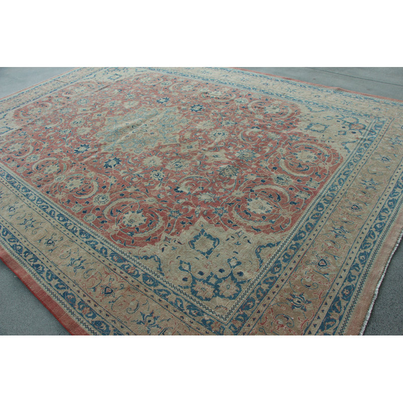 Elegant Floral Pattern Turkish Area Rug in Coral and Beige for Traditional Home Decor