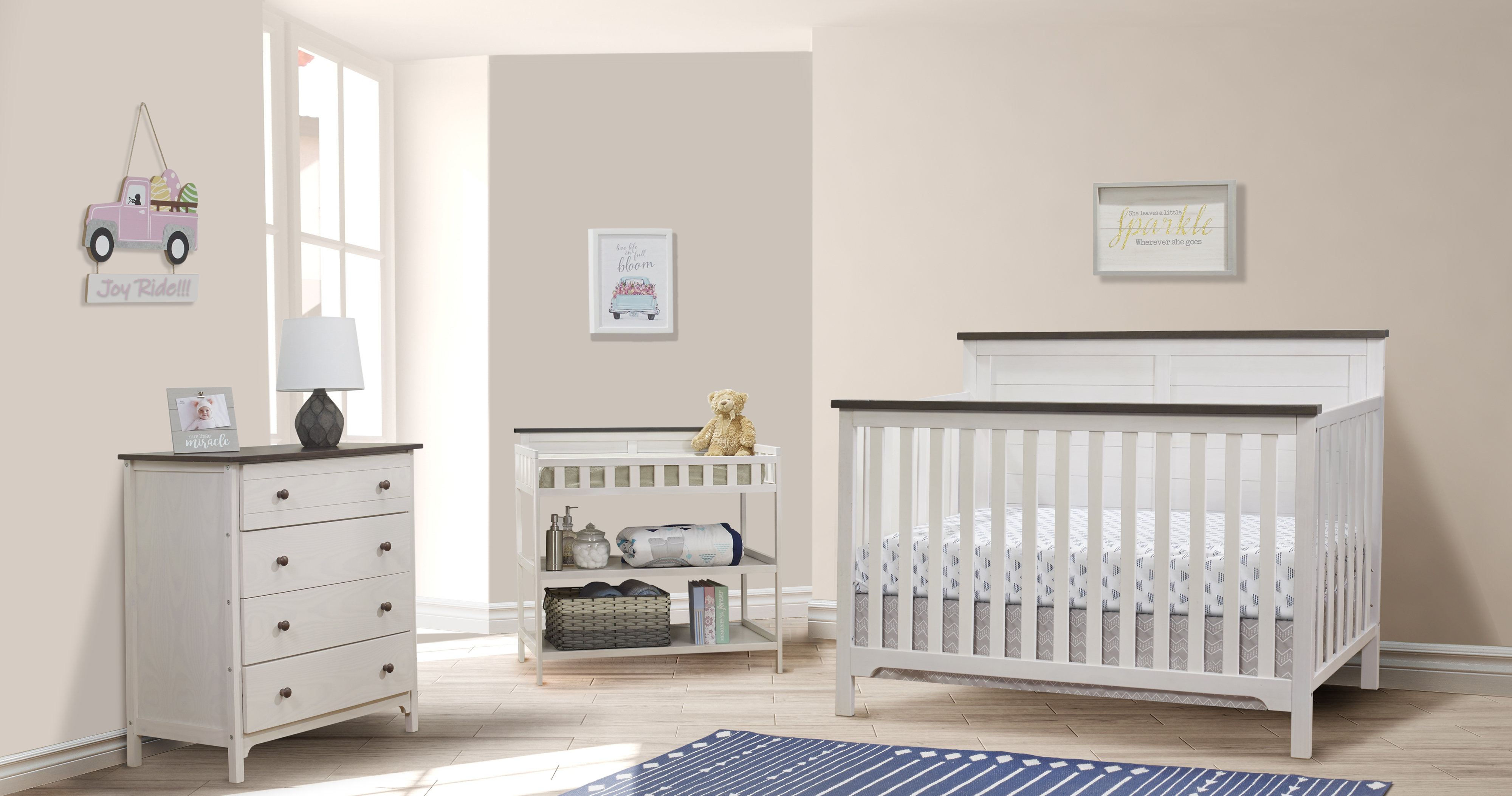 Sorelle Farmhouse Convertible Standard Piece Nursery Furniture