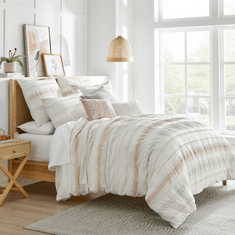 Pickford Blush 2pc Comforter Set, Queen Comforter + 2 Standard Shams