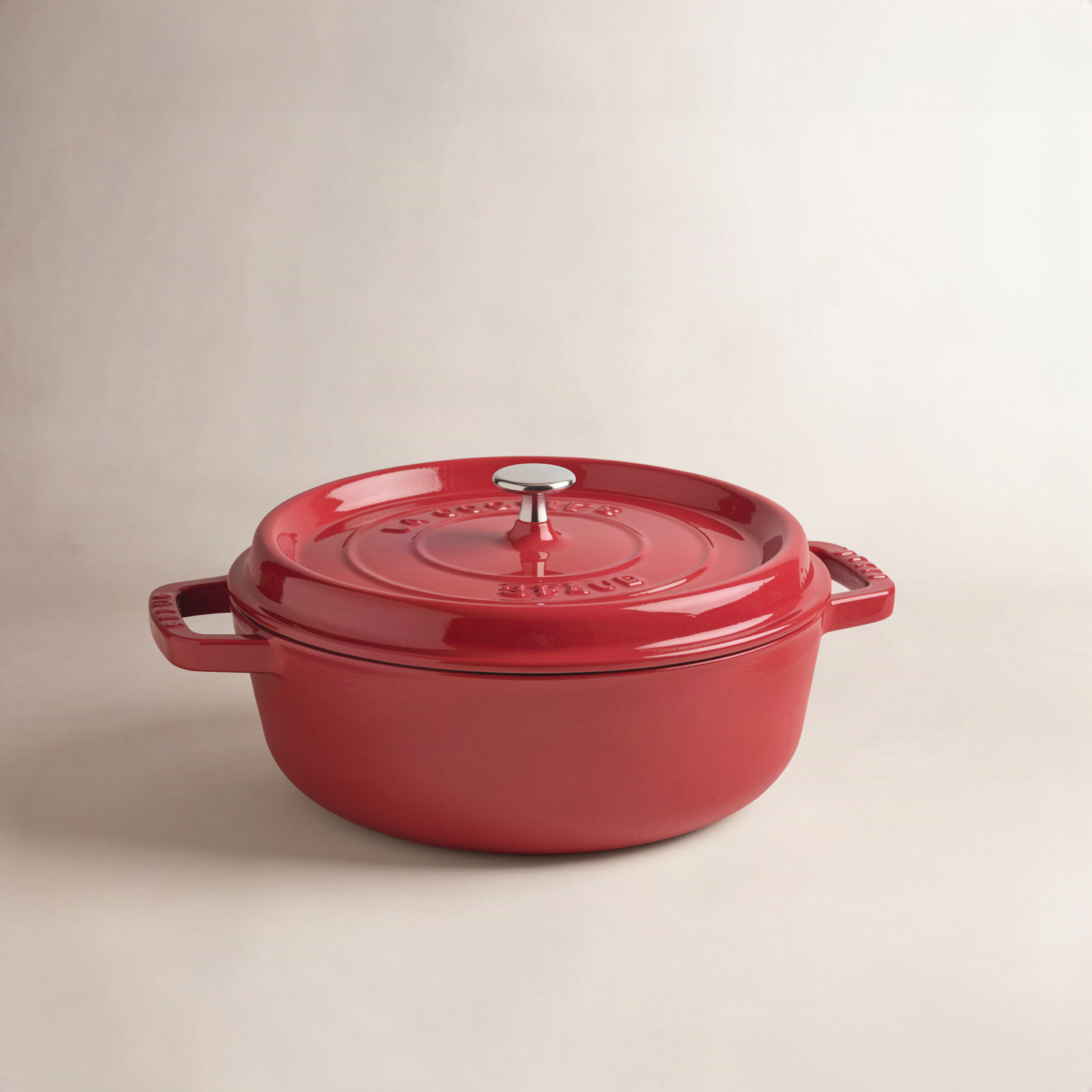 Staub Cast Iron Cast Iron Dutch Oven, Cherry