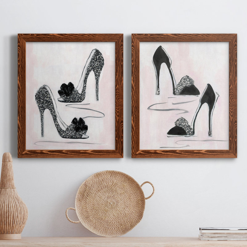 «Shoes That Dazzle I», ensemble de 2 peintures sur toile encadrées, H 20 po x l 34 po x P 1,5 po, Toile avec cadre érable