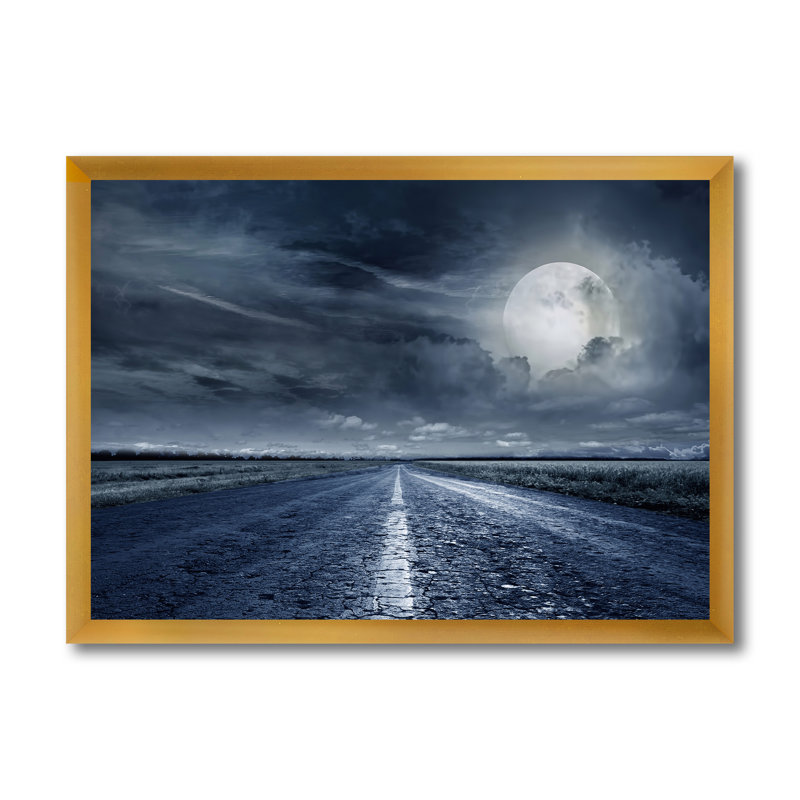 Asphalt Road Under Cloudy Full Moon II - photographie sur toile, H 16 po x l 32 po x p 1 po, Cadre doré