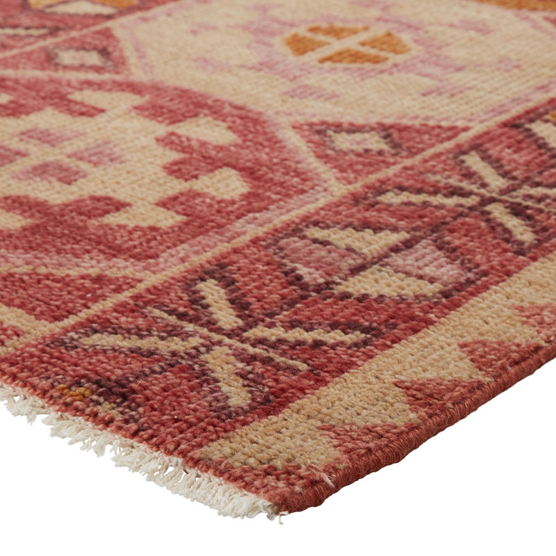 Wool Oriental Area Rug in Cream/Red, Rectangle 8' x 10'