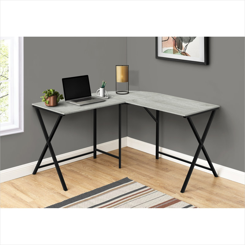 Bureau d'ordinateur en L gris avec base en acier, conception d'angle peu encombrante pour le bureau à domicile, panneau de fibres à densité moyenne gris doux, style moderne