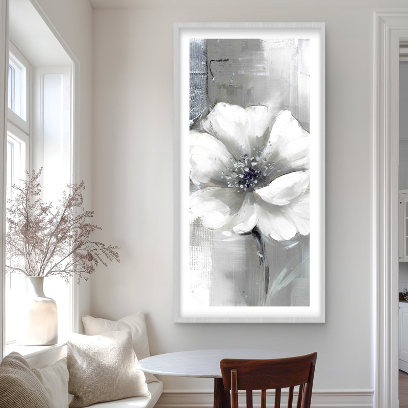 Fleurs monochromes et argentées | Imprimé botanique industriel, H 48 po x l 24 po, Argent argent