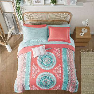 Ensemble d'édredon pour grand lit avec draps