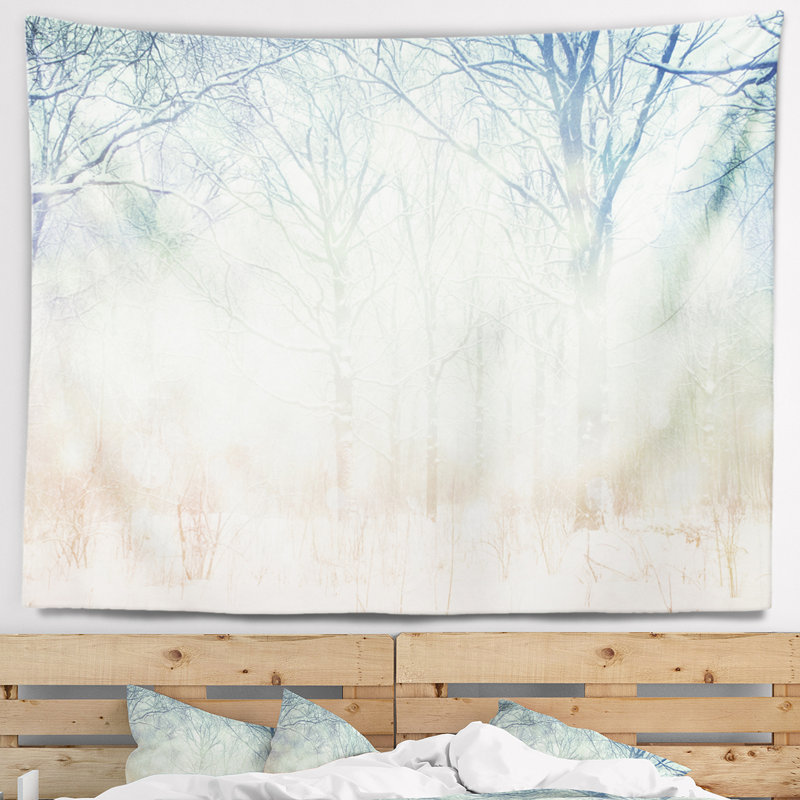 Tapisserie d’hiver de polyester avec une forêt avec accessoires suspendus inclus, H 68 po x l 80 po
