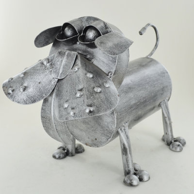 Alia Dog Metal Garden Statue