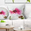 Fleur rose avec tige et bourgeon - coussin à imprimé floral-30744243-30744247