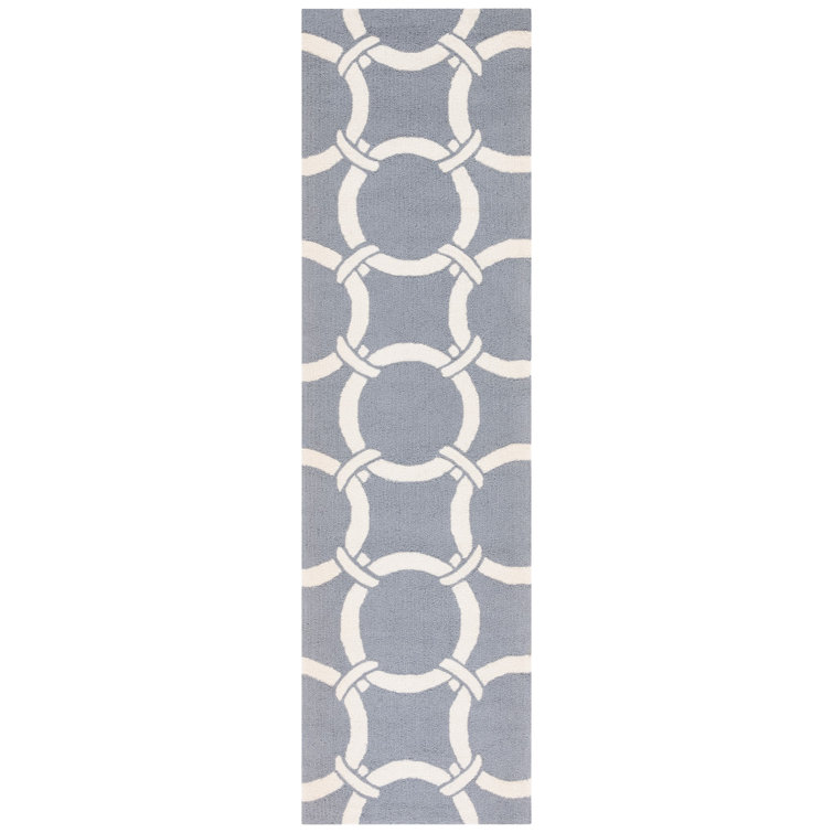 Lizarraga Hand Hooked Performance Chevron Rug
