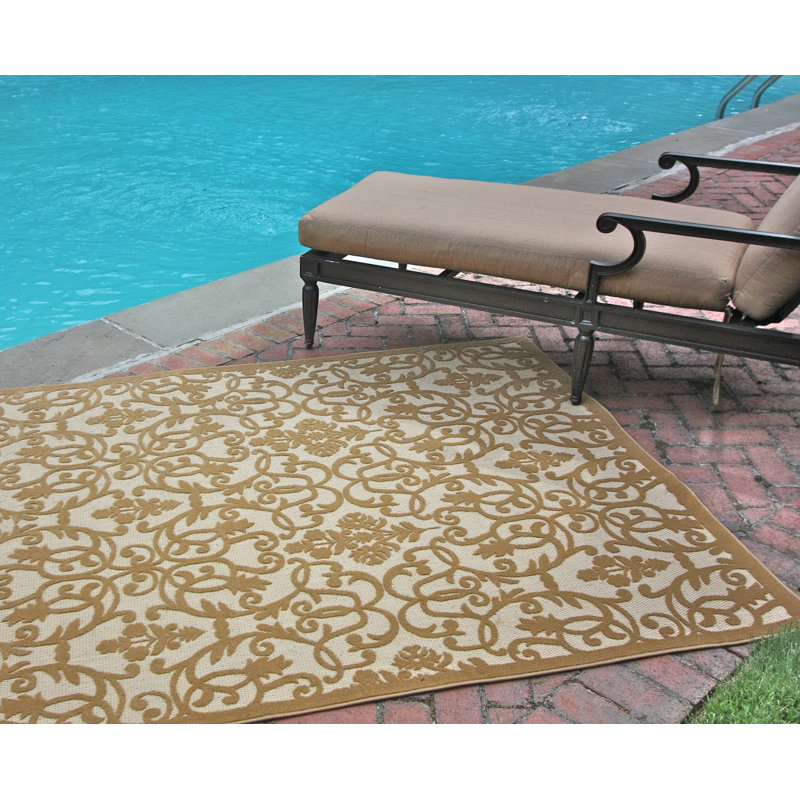 Giannetto Floral Rug, 7'5" x 10'6"