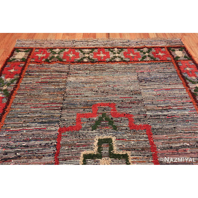 Scandinavian One-of-a-Kind 6'4" X 9'4" Area Rug in Gray/Red