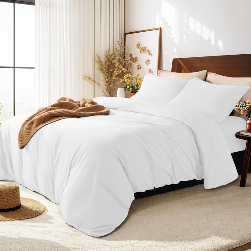 Haffa Microfiber Solid Colour Duvet Cover Set with Pillowcases Included, Super King Microfiber + 3 Additional Pieces, White