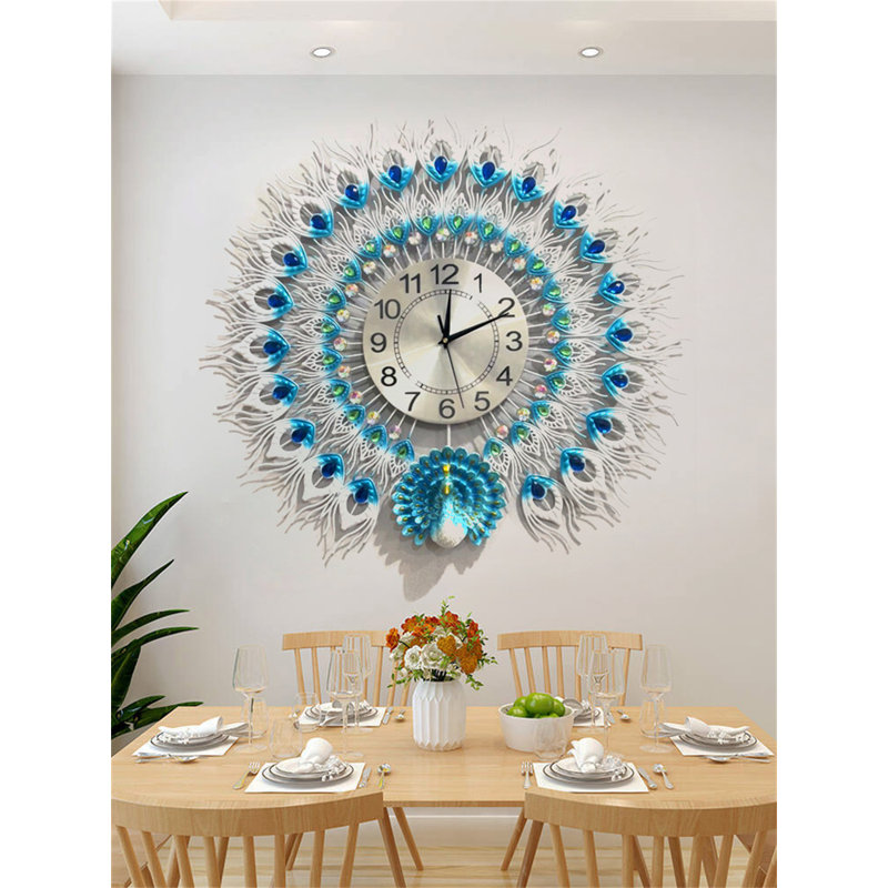 Horloge murale décorative en fer forgé