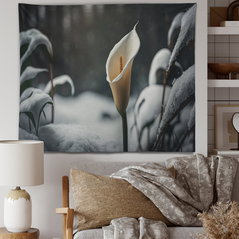 Tapisserie en polyester avec fleur de lys blanc Calla Winter II, H 32 po x l 39 po
