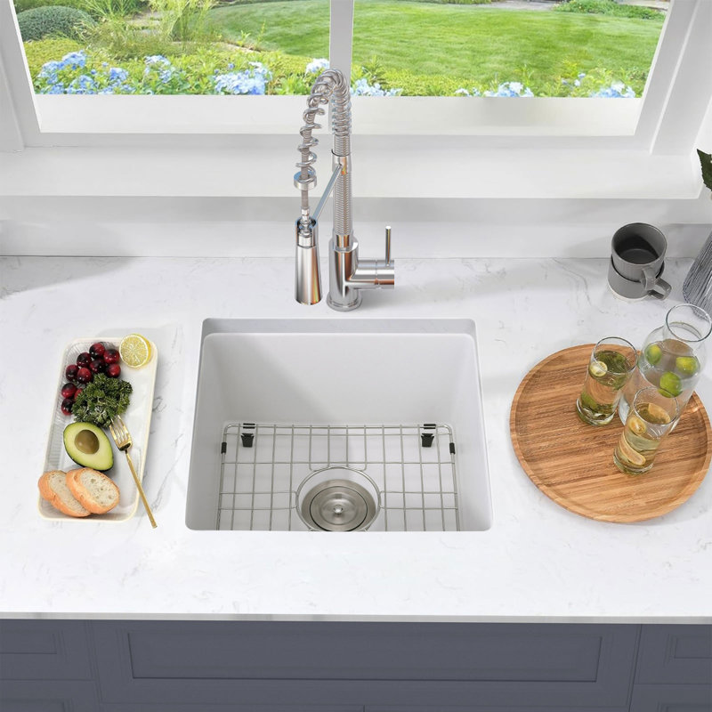 Évier de cuisine à cuve simple encastrable en quartz 18,1 po L
