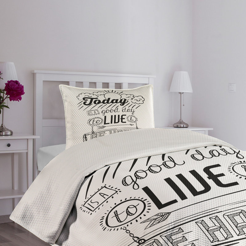 Twin White Quilted Bedspread Set with Pillow Sham