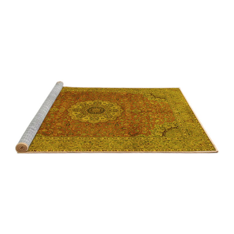 Tapis jaune en chenille tissé à la machine Mitchael, Carré 8 pi