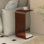 Table d'appoint en forme de C en acrylique, table d'appoint pour canapé horizontale ou verticale, table de bout à petit espace avec placement polyvalent, 30 x 30 x 65 cm, en 3 couleurs