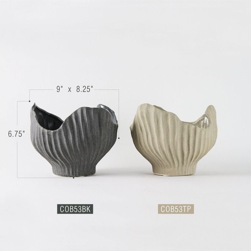 Zenith Vase, Black