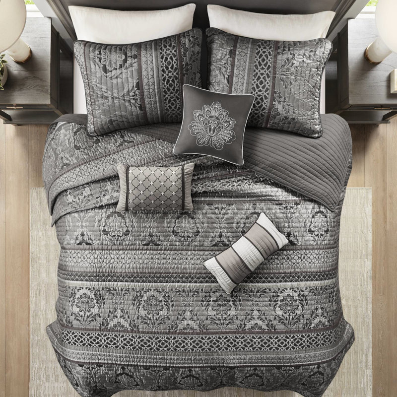 Courtepointe grise 6 pièces double / grand, 3 coussins décoratifs, matériau lavable à la machine en gris