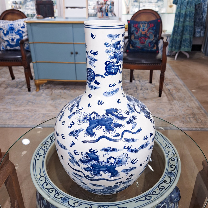 Foos Handmade Porcelain Table Vase